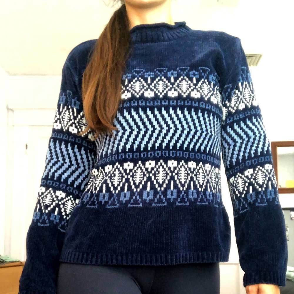 Blue Pullover